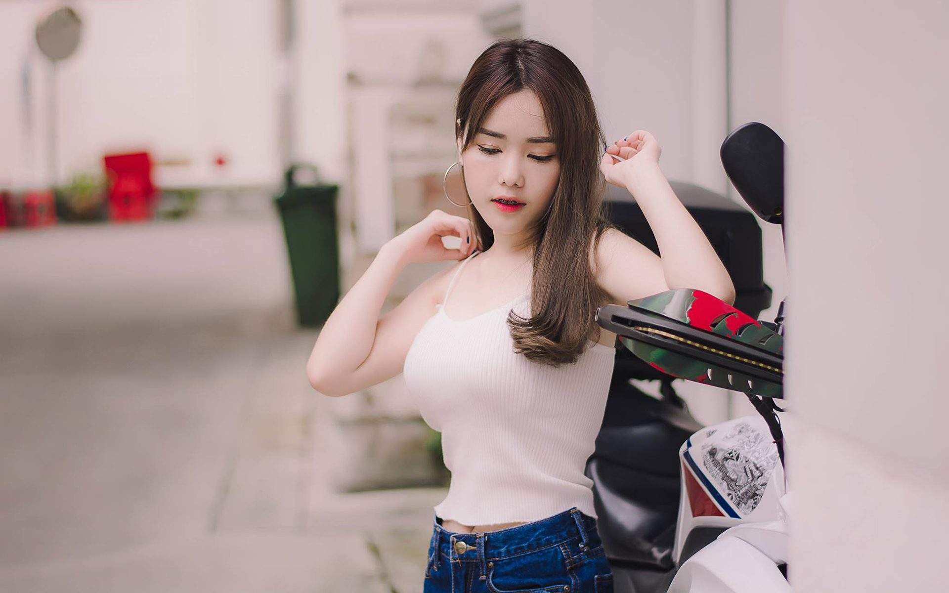 丰满大胸,美女DJ,车载MV性感美女合集